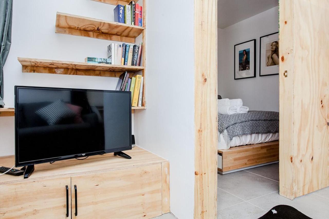 Modern Central 1Bd Flat In Clerkenwell - Sleeps 4! 런던 외부 사진