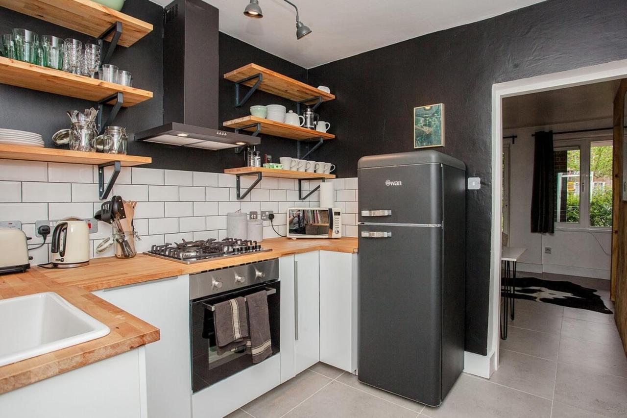Modern Central 1Bd Flat In Clerkenwell - Sleeps 4! 런던 외부 사진
